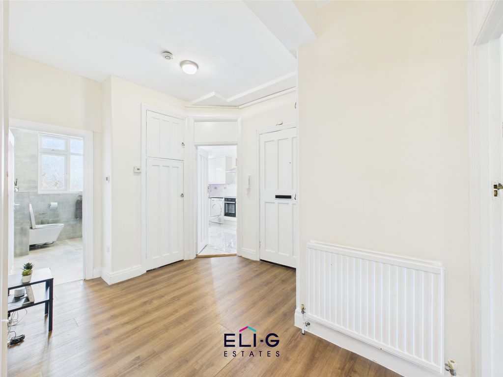 Property photo 2 of 12 Gallery