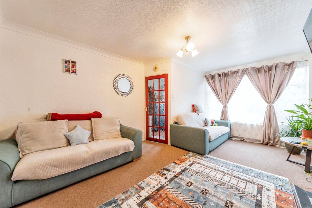 Property photo 2 of 18