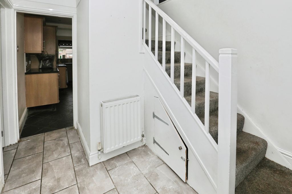 Property photo 2 of 15 Hall