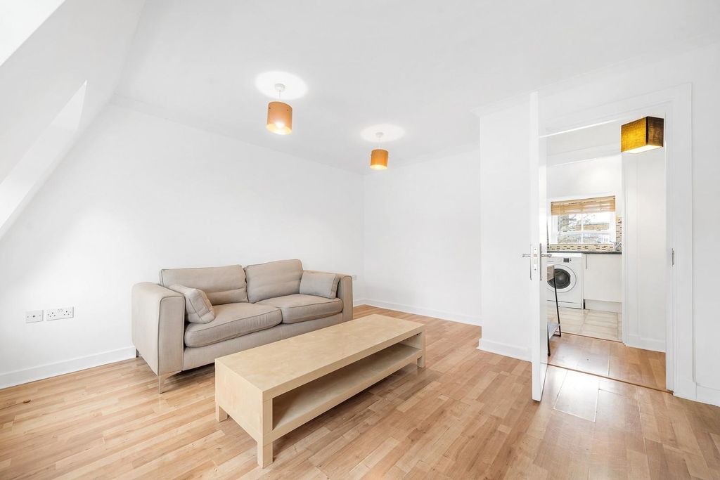 Property photo 2 of 11 Reception (2).Jpg