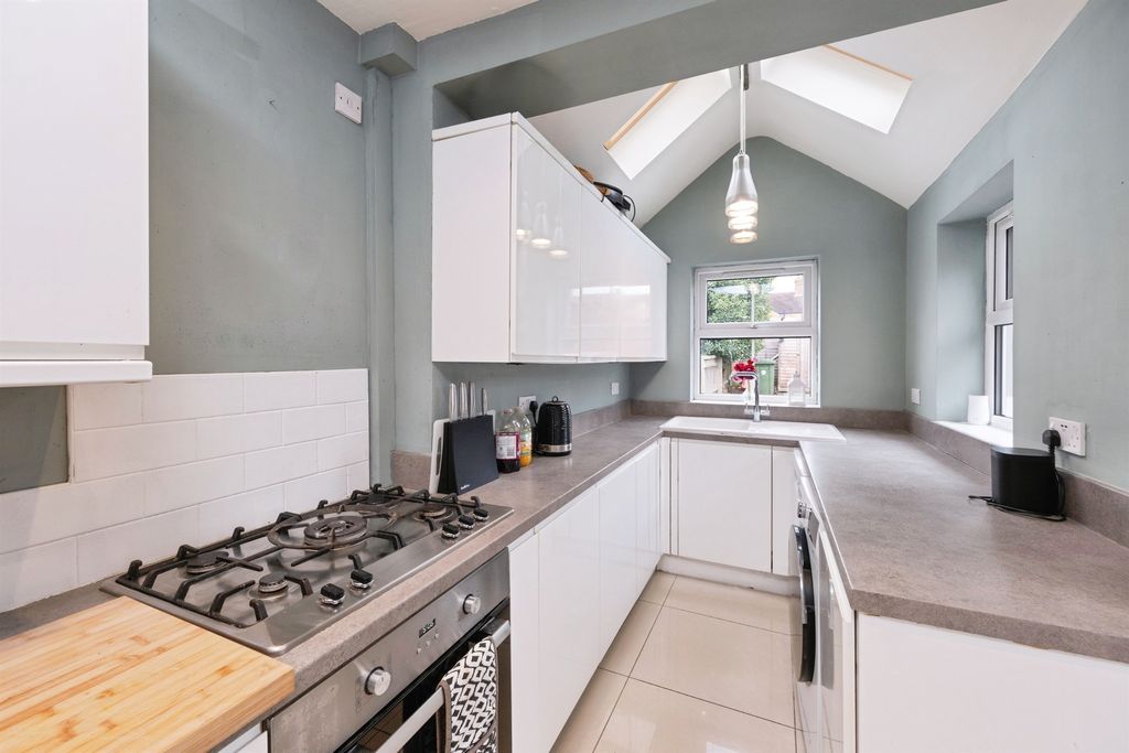 Property photo 3 of 17