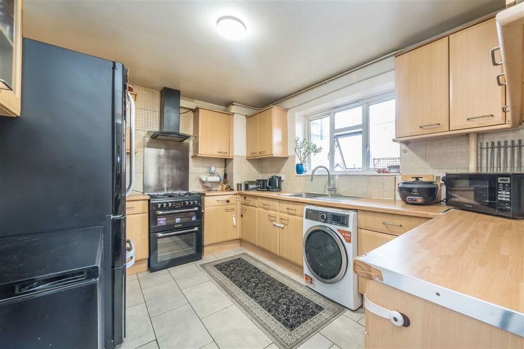 Property photo 2 of 6