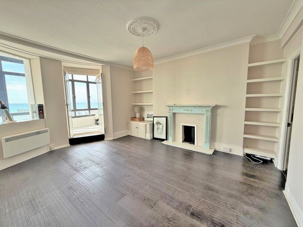 Property photo 2 of 15 19