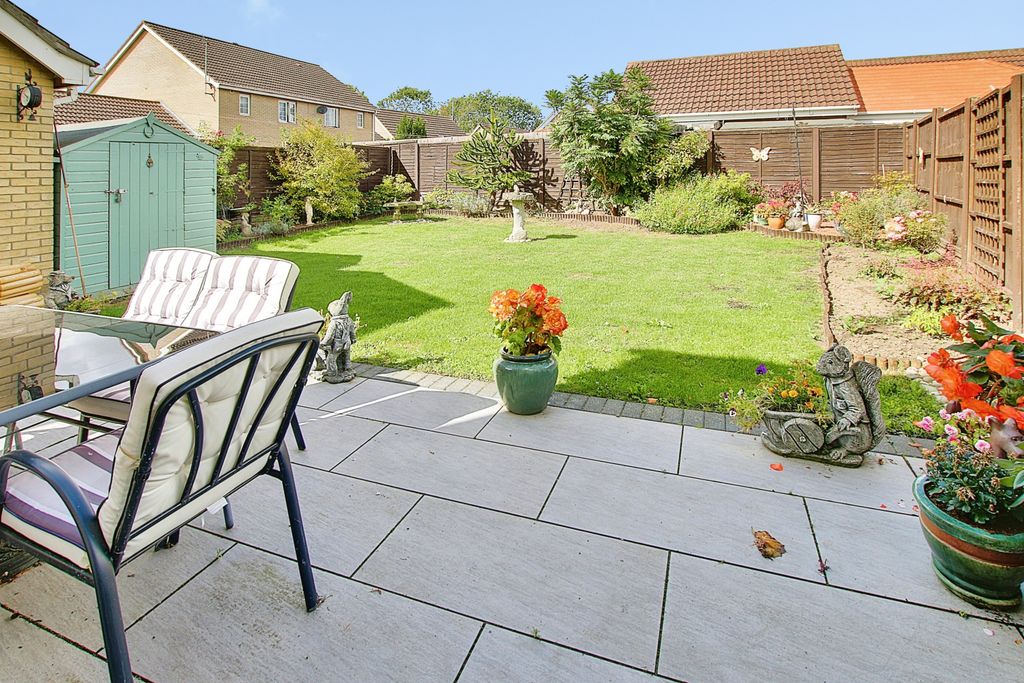Property photo 2 of 11