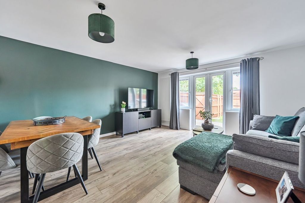 Property photo 2 of 19 16A6c5Ffa4d7F51499129181