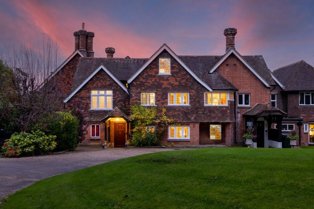 Property photo 3 of 34