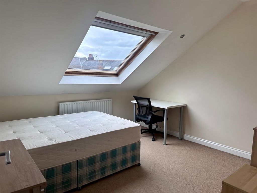 Additional image 8 of 6 bed shared accommodation to rentHolmwood Grove, West Jesmond, Jesmond, Upon Tyne NE2