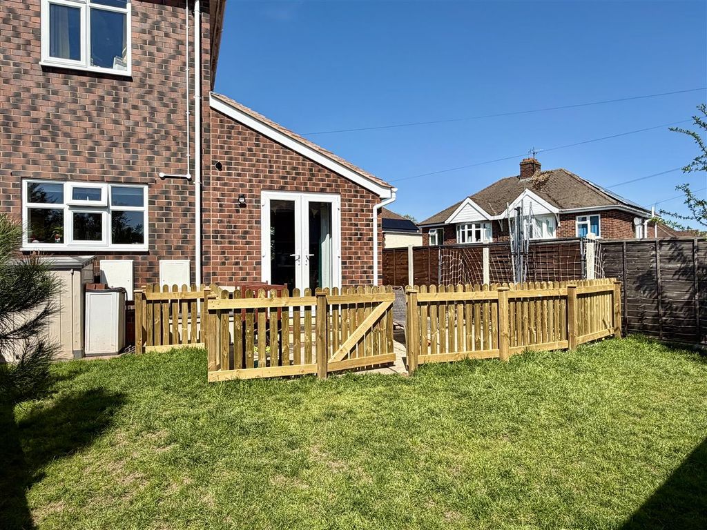 Property photo 2 of 15