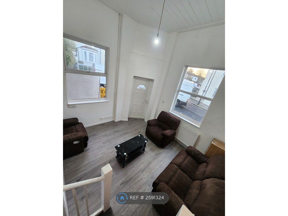 Property photo 3 of 30