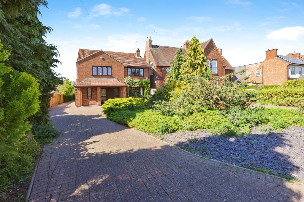 Property photo 1 of 27