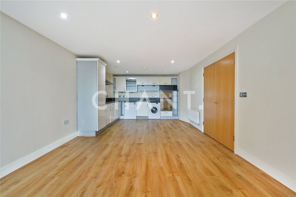 Property photo 1 of 9 Picture No. 07
