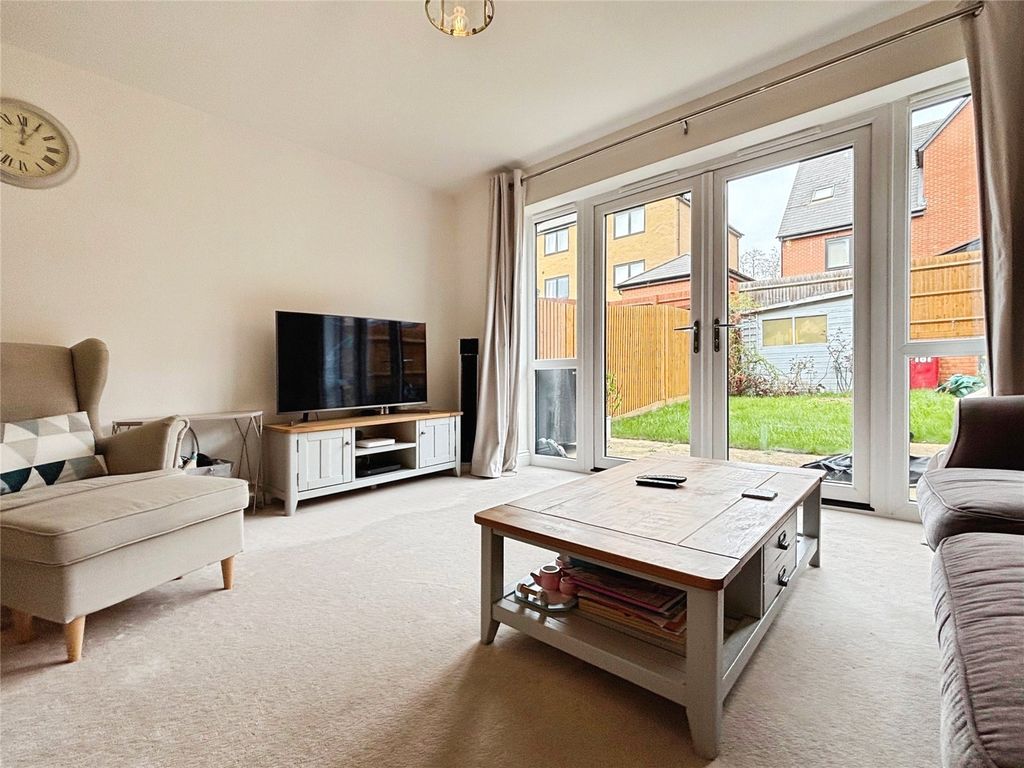 Property photo 2 of 16 Picture No. 14