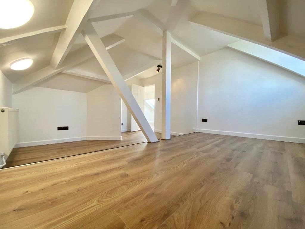 Property photo 2 of 13 Picture No. 08