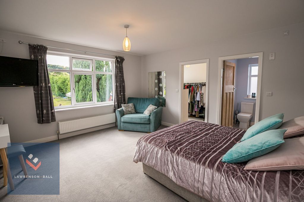 Property photo 3 of 36 Bedroom One