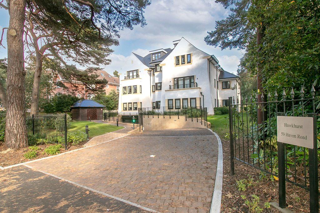 Property photo 1 of 18 Hawkhurst