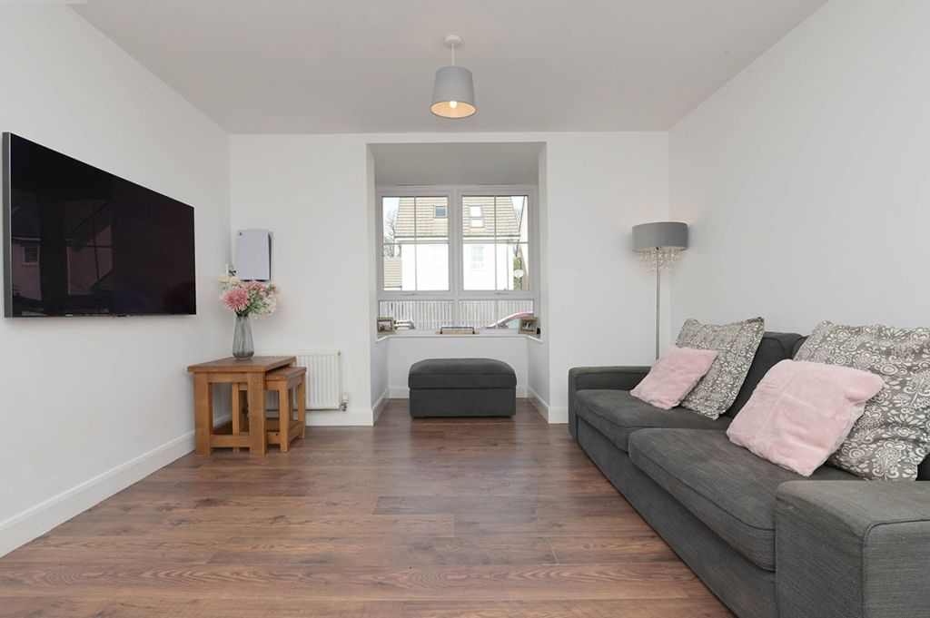 Property photo 3 of 39