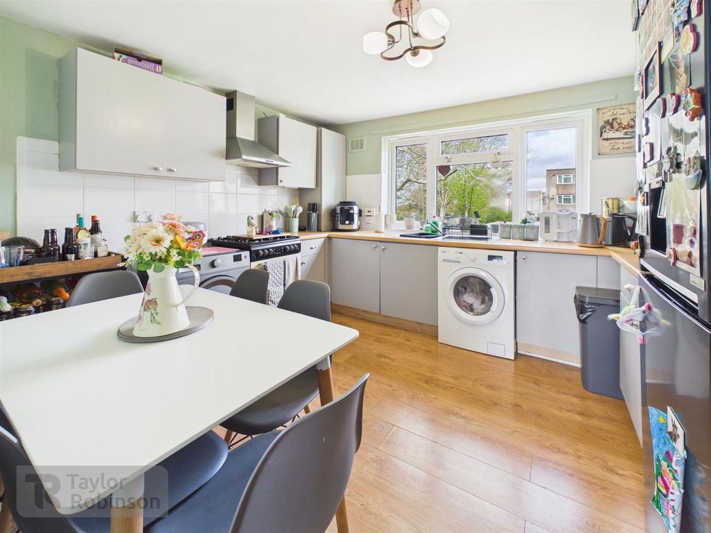 Property photo 3 of 7 Cam02600G0-Pr0701-Still005.Jpg