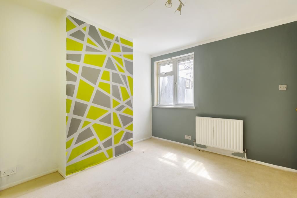 Property photo 2 of 10 Living Room