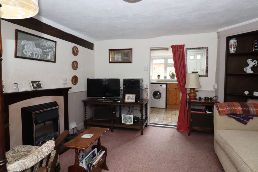 Property photo 3 of 13