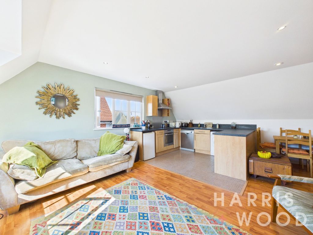 Property photo 2 of 16 5004732