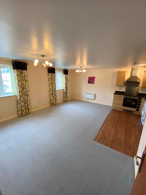 Property photo 3 of 8