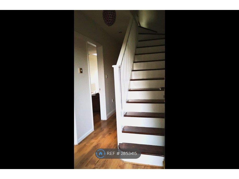 Property photo 2 of 13 Entrance