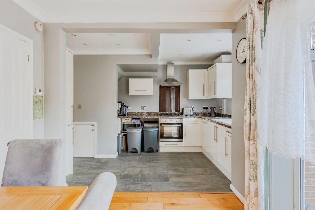 Property photo 3 of 13 Kitchen / Dining Area