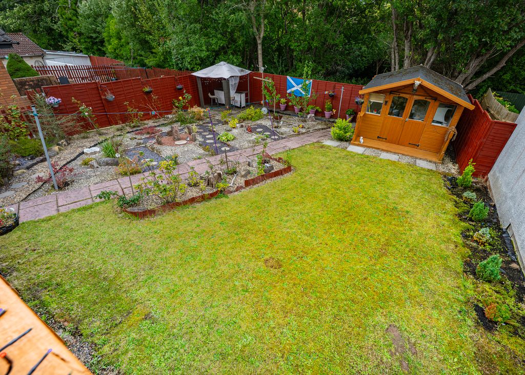 Property photo 2 of 47