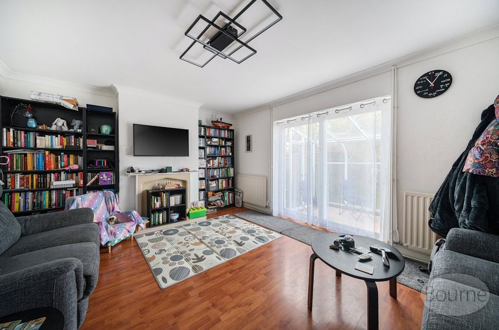 Property photo 2 of 14 Picture No. 08