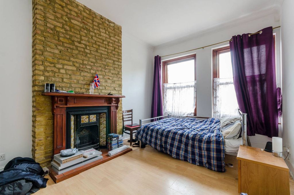 Property photo 3 of 4