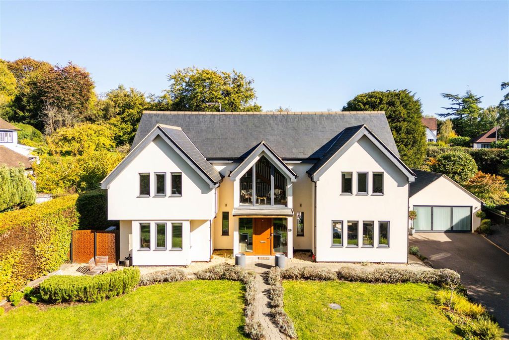 Property photo 1 of 33