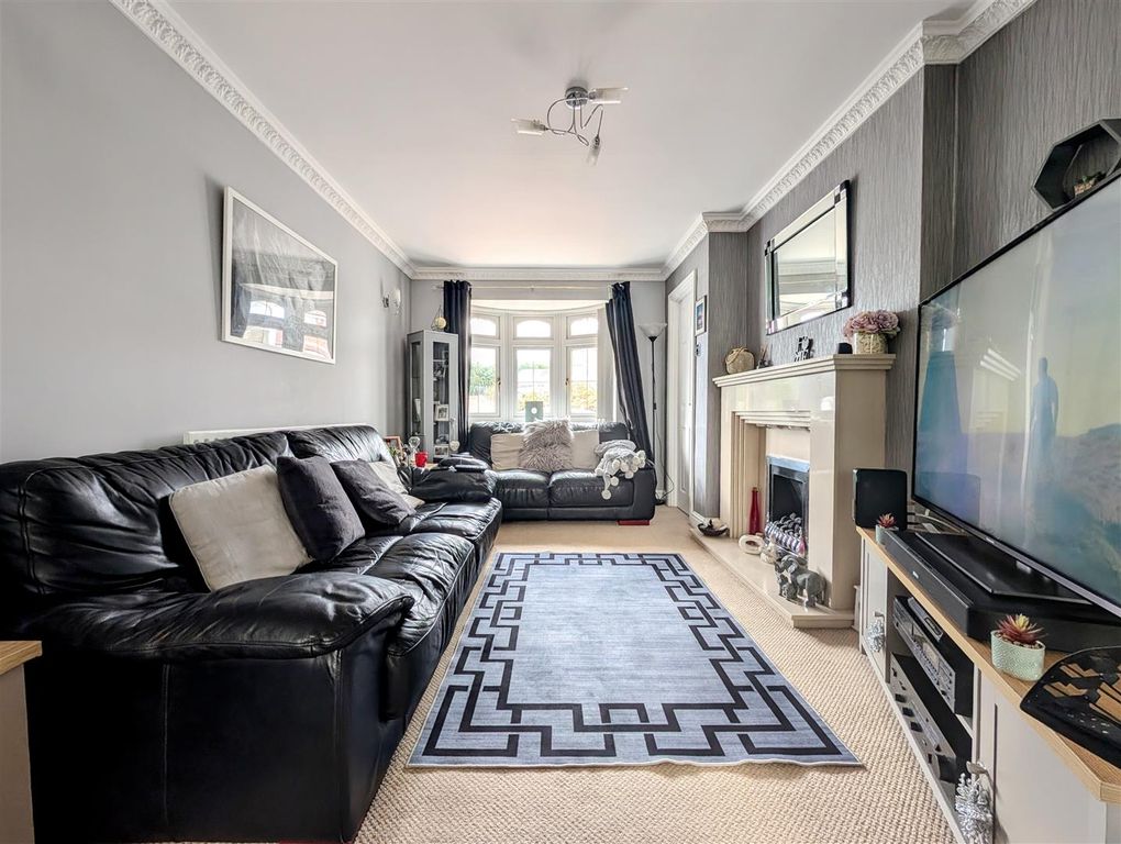 Property photo 2 of 19 Lounge 1.Jpg