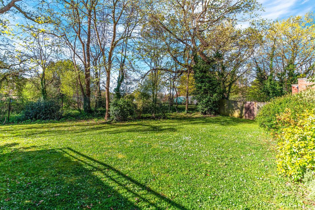 Property photo 3 of 19 Picture No. 21