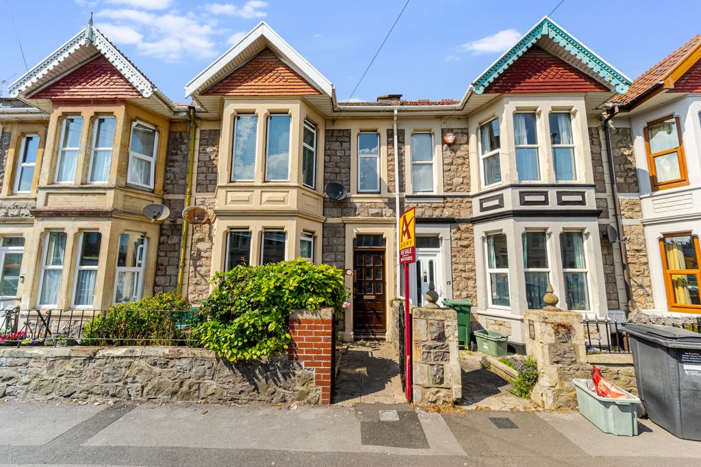 Property photo 1 of 24 3 Bed Terraced House For Sale