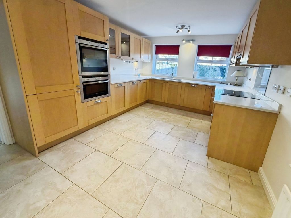 Property photo 2 of 18 Pbox-Img.Jpeg