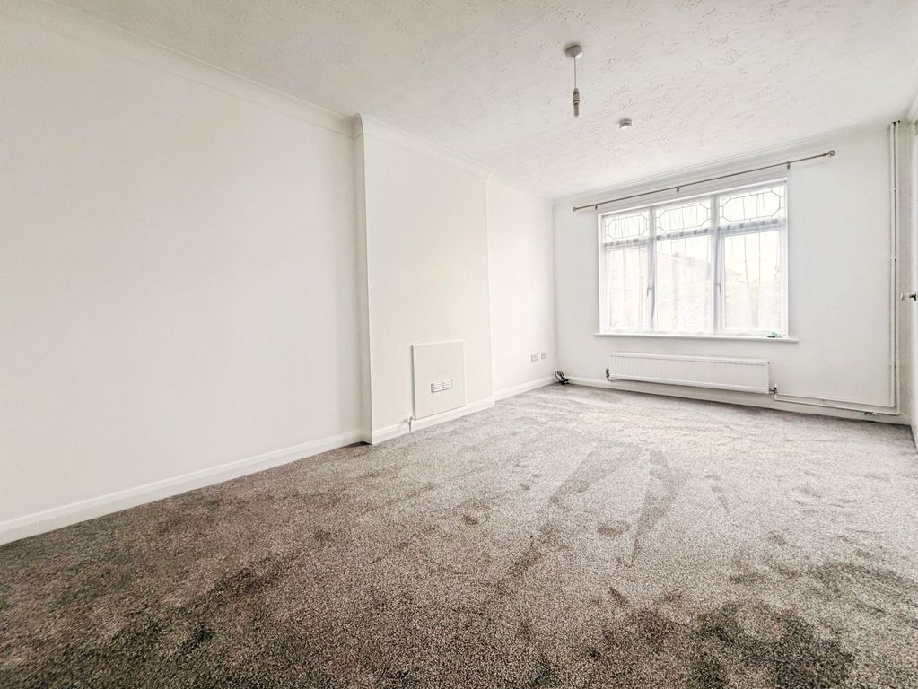 Property photo 3 of 10 Picture No. 21