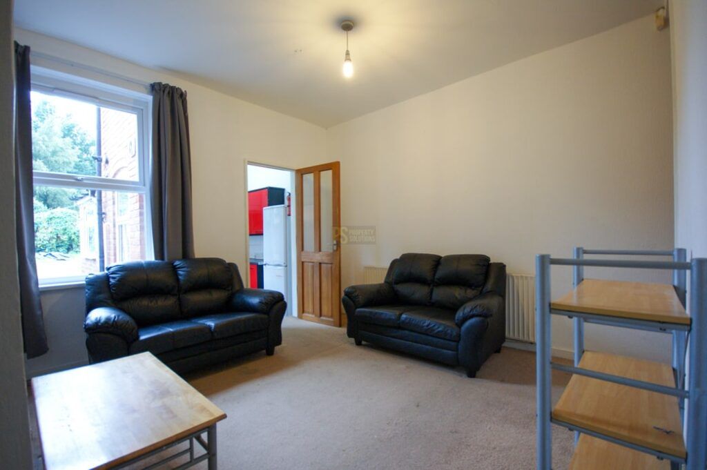 Property photo 1 of 5