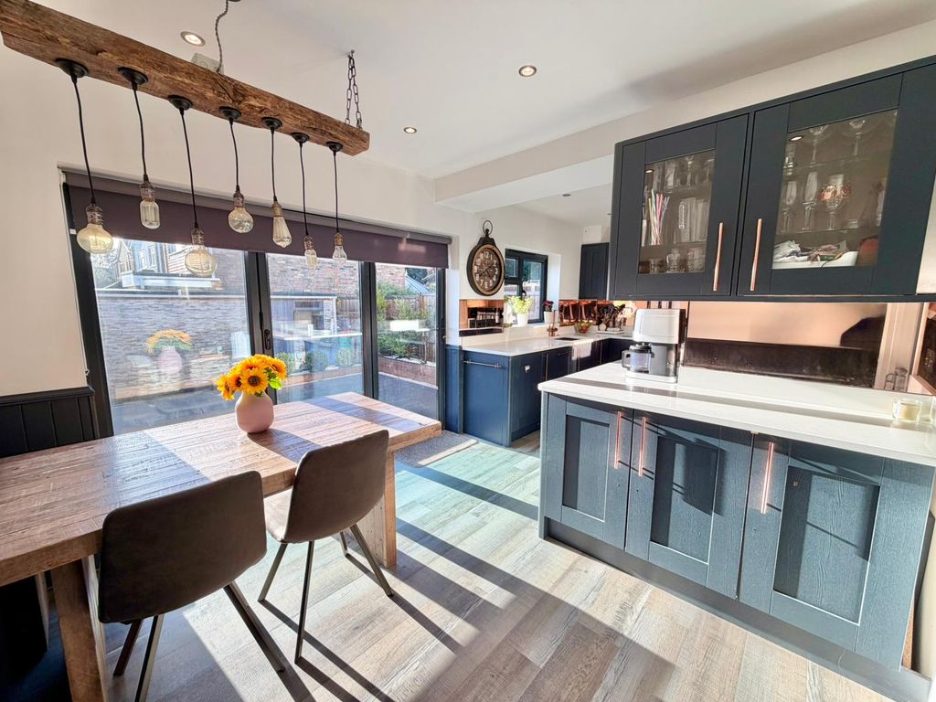 Property photo 2 of 14 Img_0985