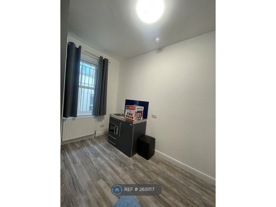 Property photo 3 of 4