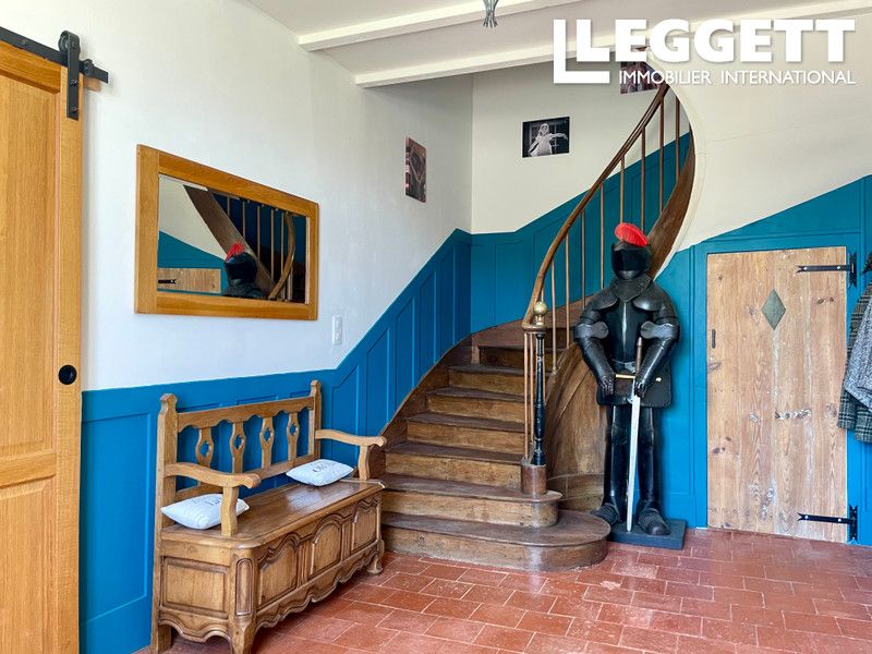 Property photo 2 of 10