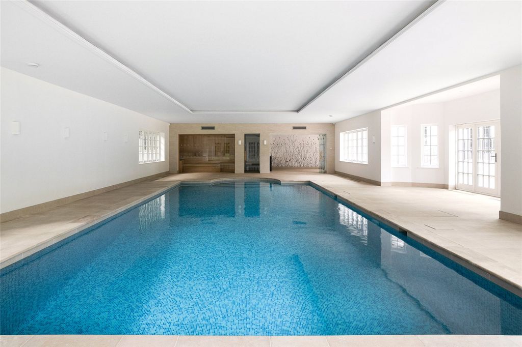 Additional image 13 of 6 bed detached house for saleLoudwater Drive, Loudwater, Rickmansworth, Hertfordshire WD3