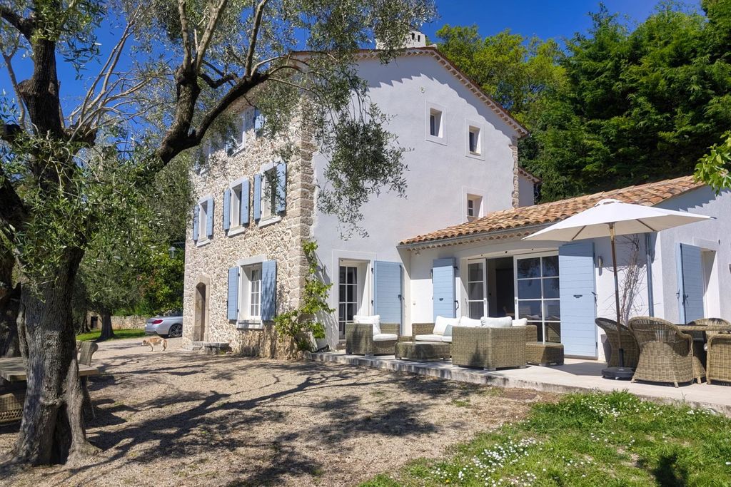 Property photo 1 of 36