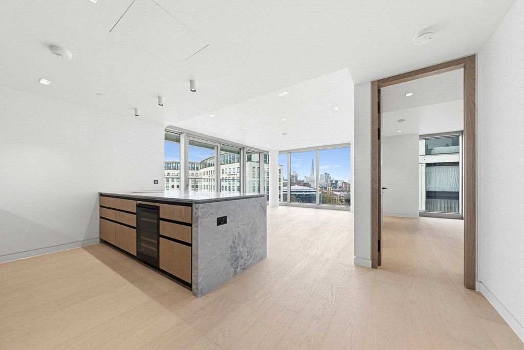 Property photo 2 of 13 Belvedere Road