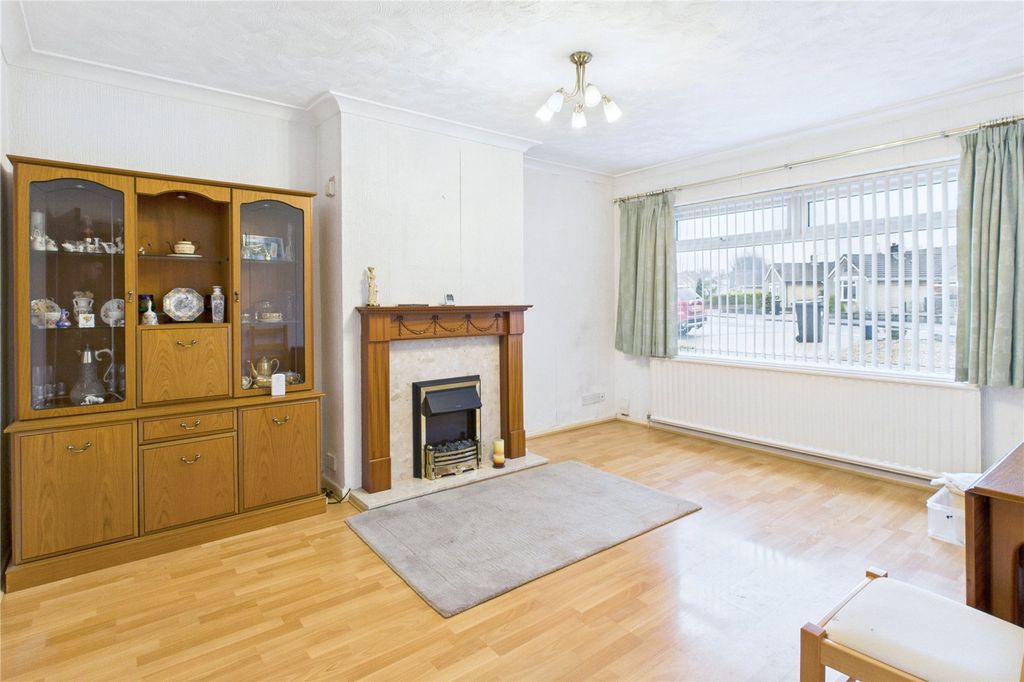 Property photo 2 of 16 Picture No. 03