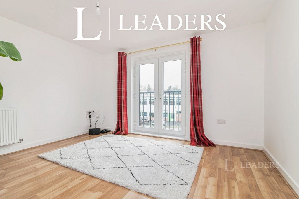 Property photo 3 of 10 Pbox-Img.Jpg