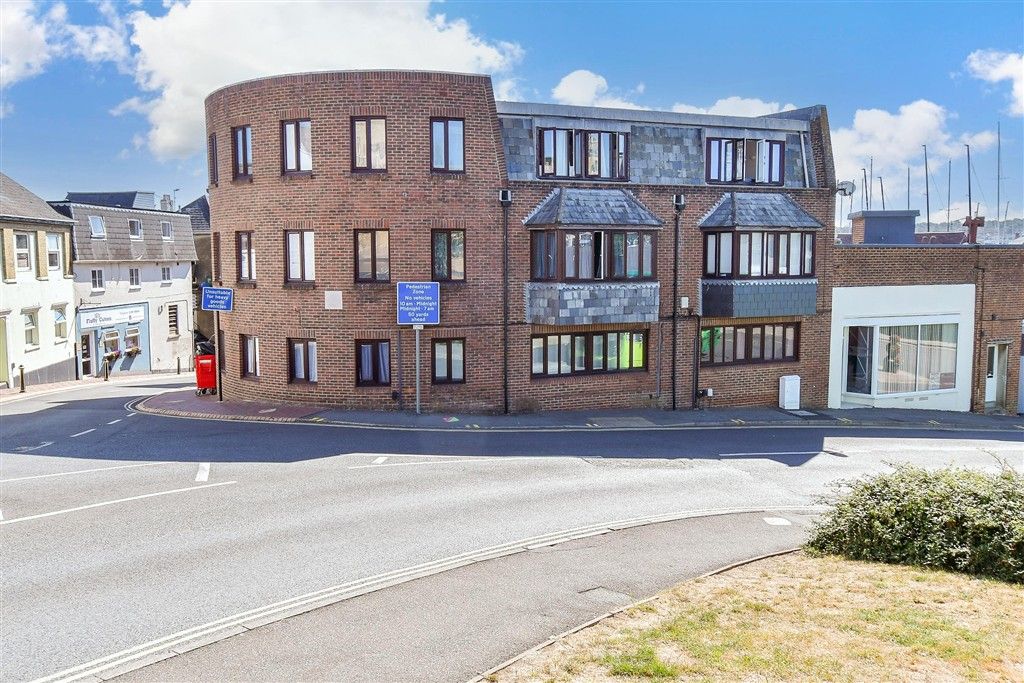 Property photo 3 of 7 External (Web)