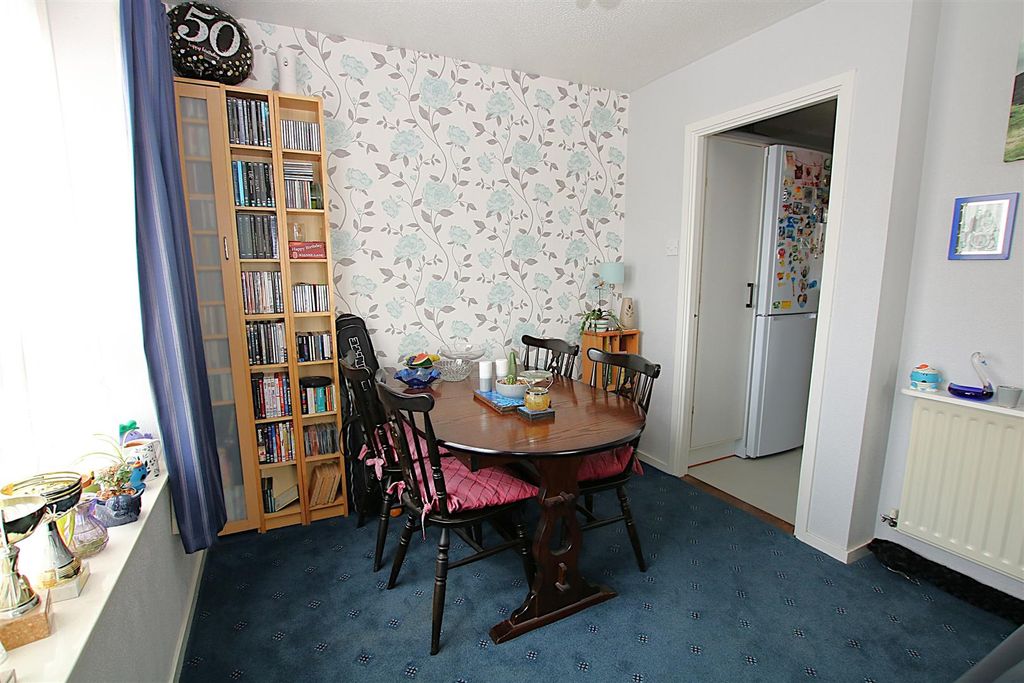 Property photo 3 of 11 Img_9473.Jpg