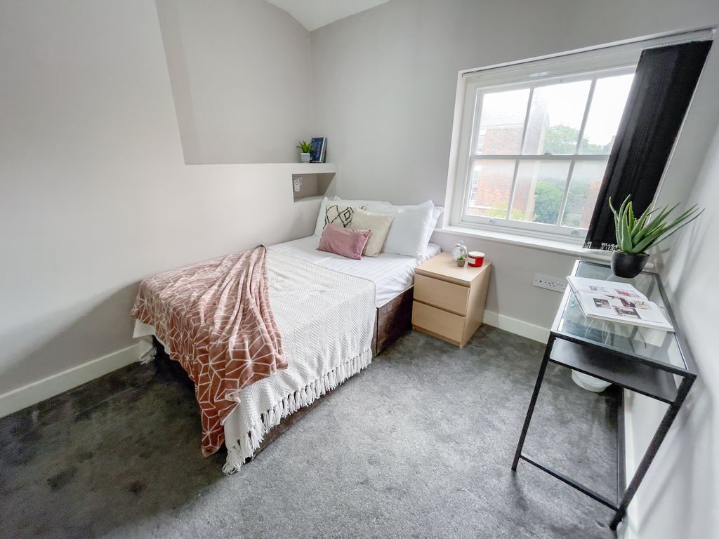 Property photo 3 of 10 D035Cbb2-2E28-45C1-8Da0-16119Ab898B4_1_100_O