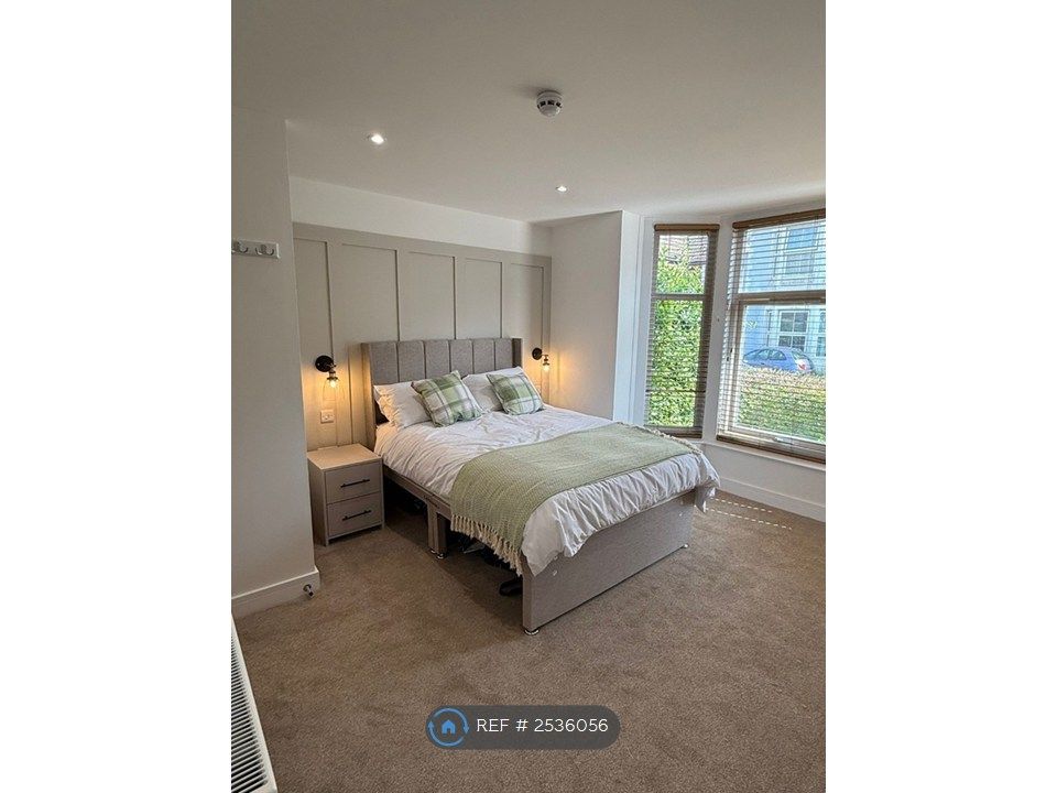 Property photo 1 of 9 Bedroom 1 - Couple Room