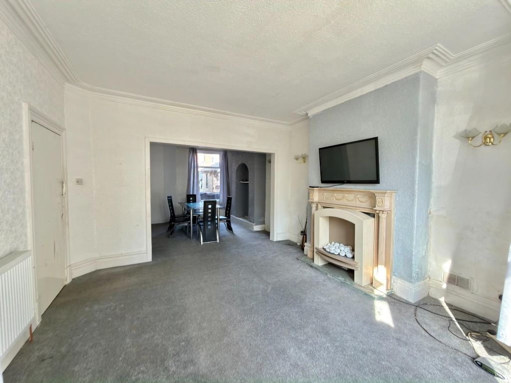 Property photo 3 of 24
